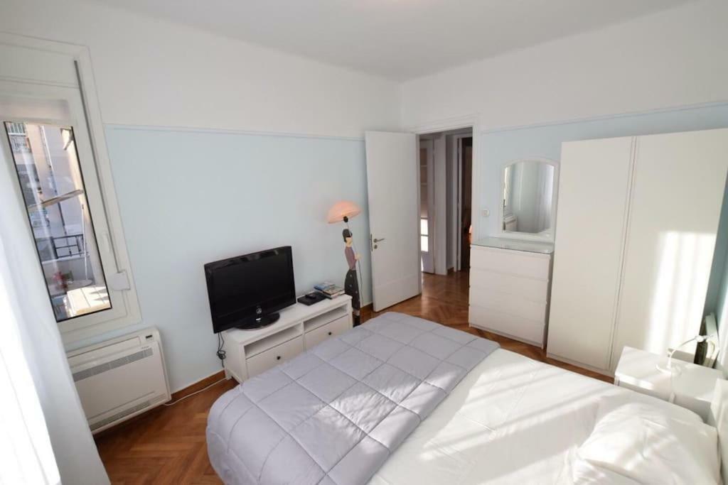Spacious & Sunny Kolonaki Apt 5 Mins Metro/Acx3/1.5 Bt Atenas Exterior foto